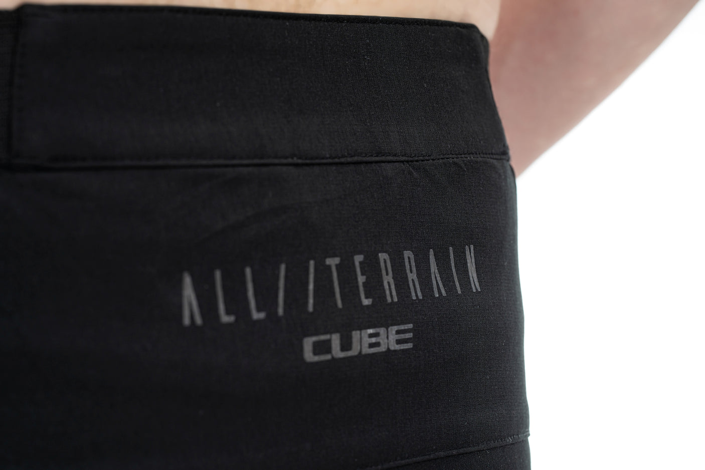 CUBE ATX Baggy Shorts CMPT zwart heren