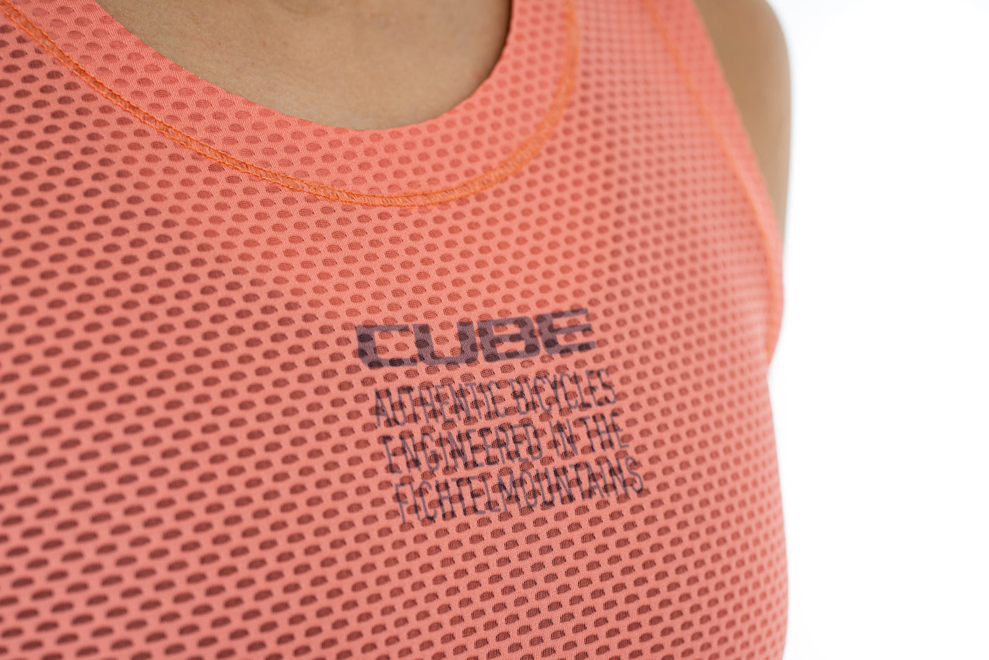 CUBE WS functioneel ondershirt mesh mouwloos koraal