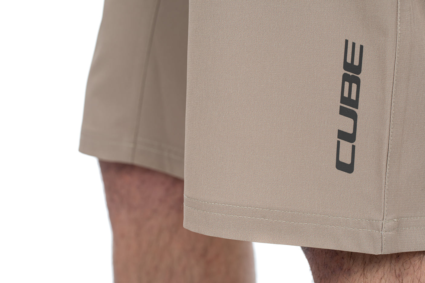 CUBE ATX Baggy Shorts CMPT zand heren